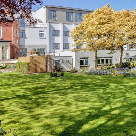 Best Western Plus Pinewood Manchester Airport-Wilmslow Hotel Εξωτερικό φωτογραφία